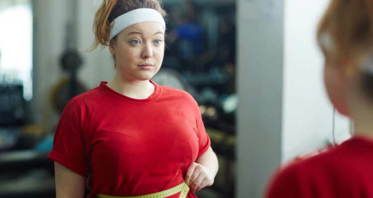 Почему с возрастом меняется вес: научное объяснение