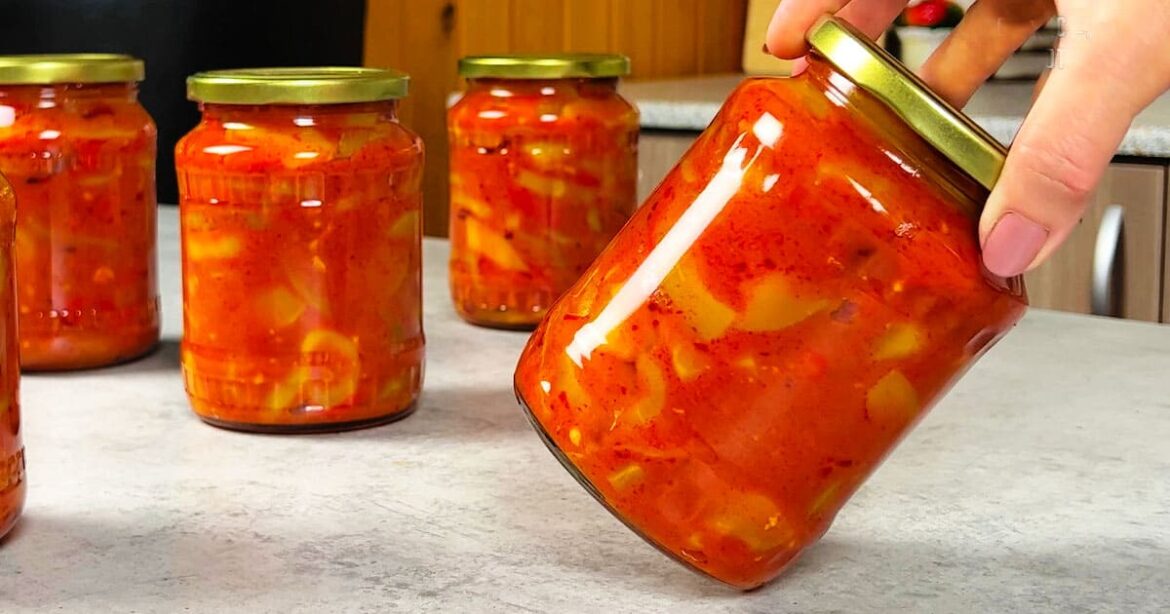 Простой салат из кабачков на зиму без стерилизации: "Тещин язык" – ваш идеальный рецепт