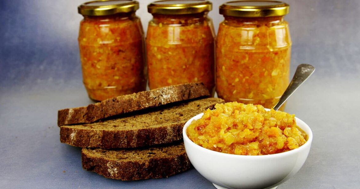 Потрясающая кабачковая икра на зиму без блендера и майонеза: простой рецепт любимого лакомства