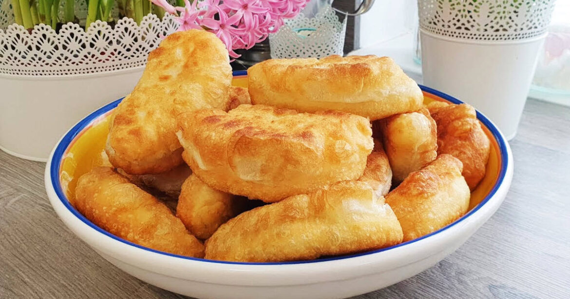 Быстрые и вкусные пирожки: рецепт, который съедят за час