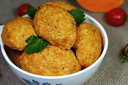 Рецепт: Сочные куриные котлеты с секретным ингредиентом - тыквой